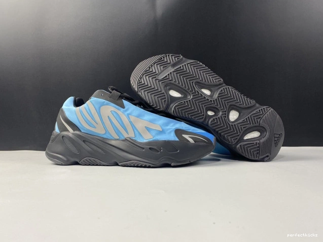 Boost Yeezy 700 MNVN 'Bright GZ3079 Cyan' ADIDAS 0814